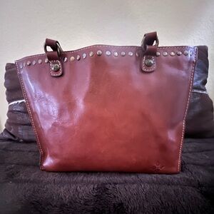Patricia Nash Studded Leather Brown (Camel Color) Bag - EUC☀️